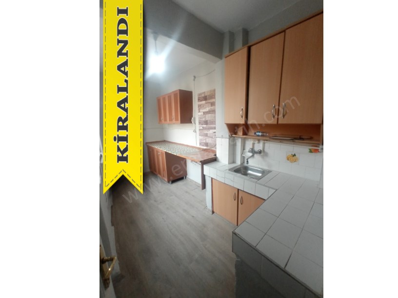 KOCAMUSTAFAPAŞA KİRALIK DAİRE L SALON 1,5+1 4.KAT ( ESKİ PORTFÖY )
