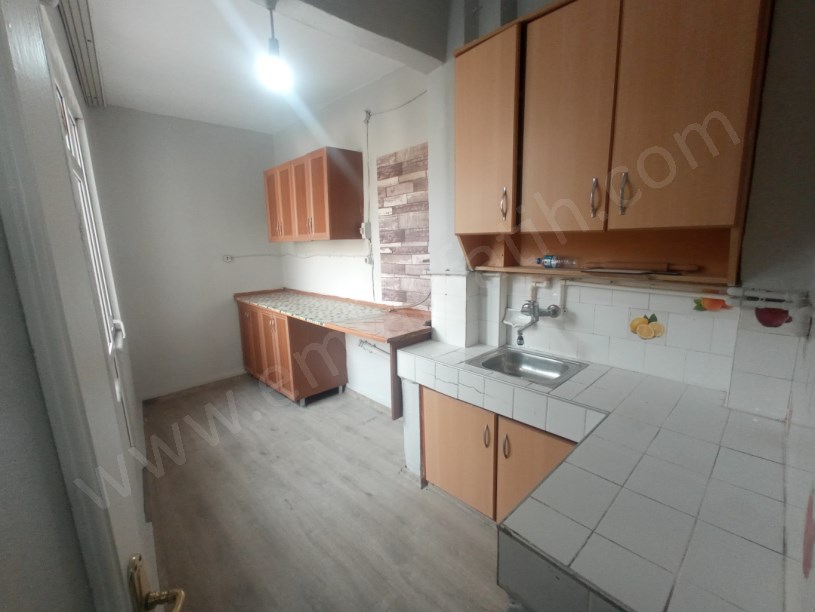 KOCAMUSTAFAPAŞA KİRALIK DAİRE L SALON 1,5+1 4.KAT ( ESKİ PORTFÖY )