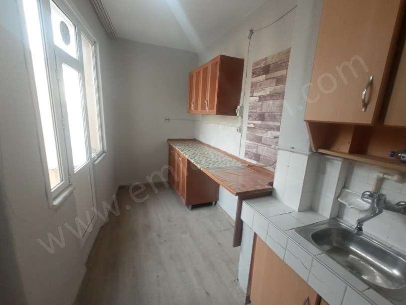 KOCAMUSTAFAPAŞA KİRALIK DAİRE L SALON 1,5+1 4.KAT ( ESKİ PORTFÖY )