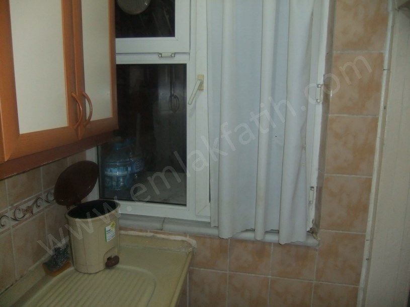 KOCAMUSTAFAPAŞA SAMATYA KİRALIK DAİRE 1+1 2.KAT KOMBİLİ