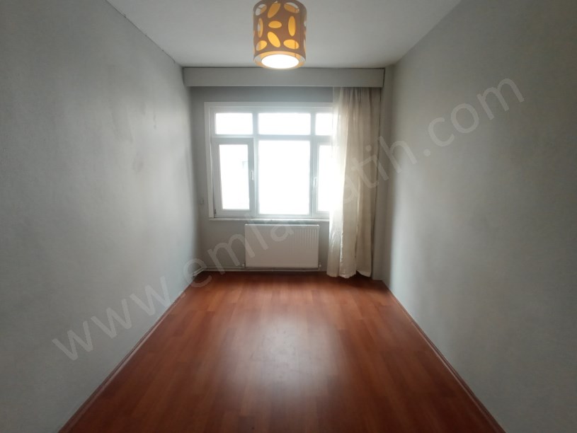 KOCAMUSTAFAPAŞA KİRALIK DAİRE L SALON 1,5+1  ( ESKİ PORTFÖY )