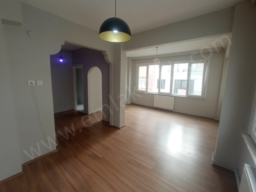 KOCAMUSTAFAPAŞA KİRALIK DAİRE L SALON 1,5+1  ( ESKİ PORTFÖY )