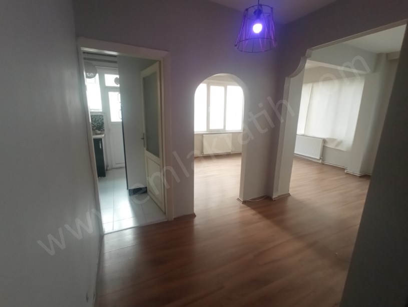 KOCAMUSTAFAPAŞA KİRALIK DAİRE L SALON 1,5+1  ( ESKİ PORTFÖY )