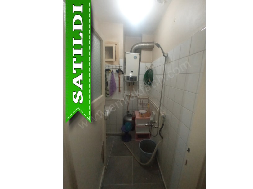 Kocamustafapaşa Mercan Balığı Sok. BOŞ Satılık Daire Masraflı Klimalı Balkonlu 2.KAT Daire