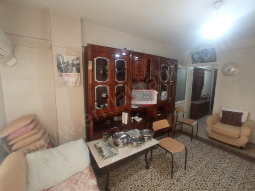 Kocamustafapaşa Mercan Balığı Sok. BOŞ Satılık Daire Masraflı Klimalı Balkonlu 2.KAT Daire