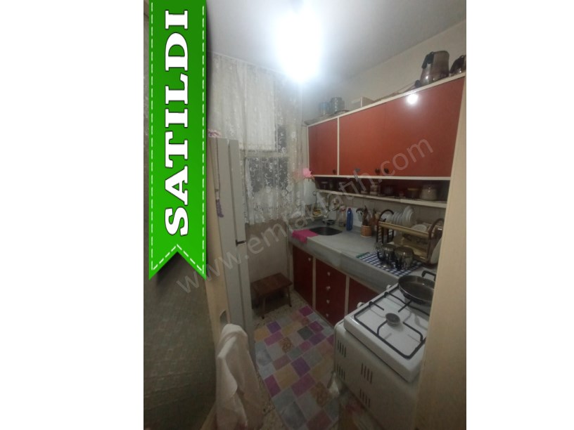 Kocamustafapaşa Mercan Balığı Sok. BOŞ Satılık Daire Masraflı Klimalı Balkonlu 2.KAT Daire