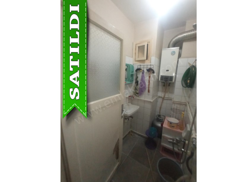 Kocamustafapaşa Mercan Balığı Sok. BOŞ Satılık Daire Masraflı Klimalı Balkonlu 2.KAT Daire
