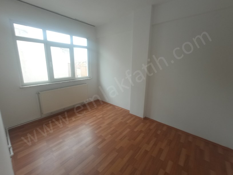 KOCAMUSTAFAPAŞA KİRALIK DAİRE 1+1+HOL 4.KAT  ( ESKİ PORTFÖY )