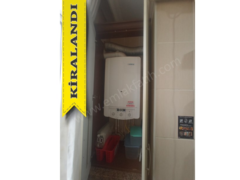Kocamustafapaşa Kiralık Daire 2 Oda 1 Büyük Hol 1 Salon Full Yapılı Çift Balkonlu Temiz