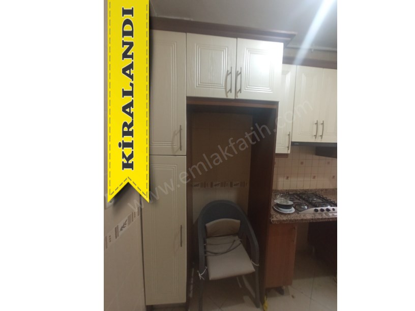 Kocamustafapaşa Kiralık Daire 2 Oda 1 Büyük Hol 1 Salon Full Yapılı Çift Balkonlu Temiz
