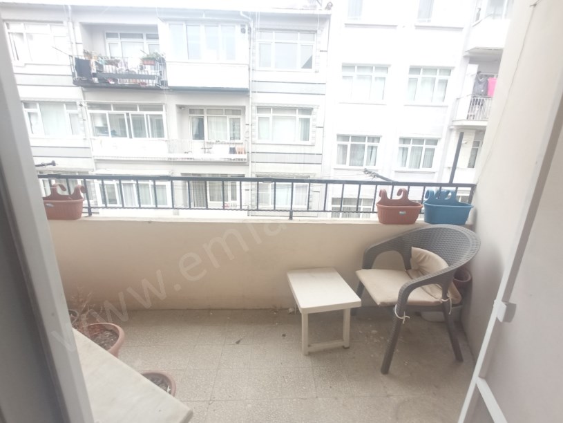 Kocamustafapaşa Kiralık Daire 2 Oda 1 Büyük Hol 1 Salon Full Yapılı Çift Balkonlu Temiz
