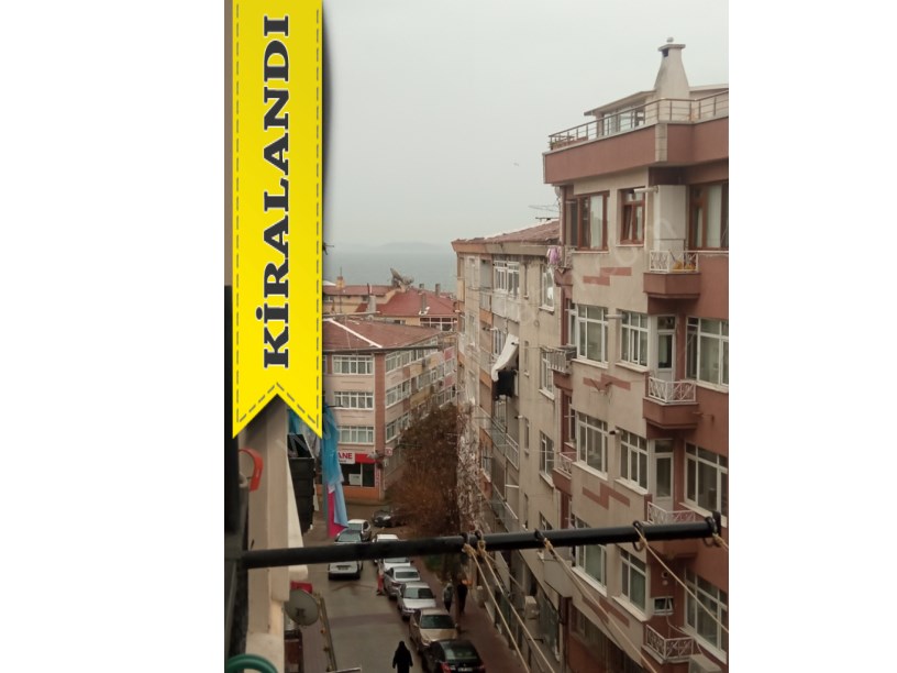 Kocamustafapaşa Kiralık Daire 2 Oda 1 Büyük Hol 1 Salon Full Yapılı Çift Balkonlu Temiz