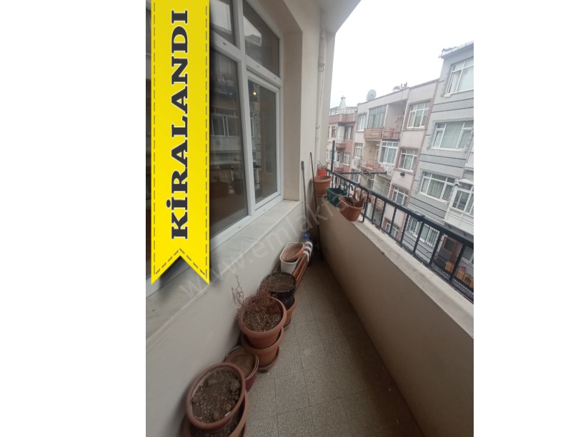 Kocamustafapaşa Kiralık Daire 2 Oda 1 Büyük Hol 1 Salon Full Yapılı Çift Balkonlu Temiz