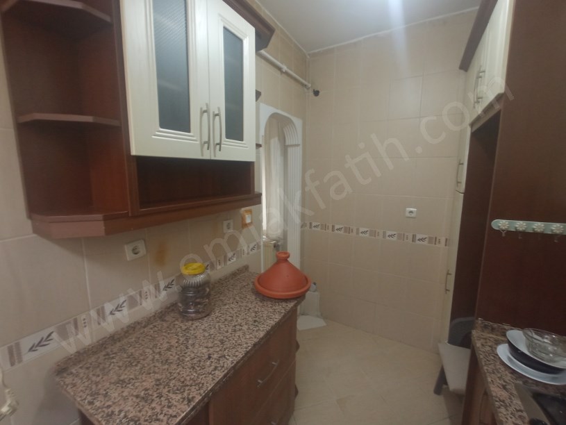 Kocamustafapaşa Kiralık Daire 2 Oda 1 Büyük Hol 1 Salon Full Yapılı Çift Balkonlu Temiz