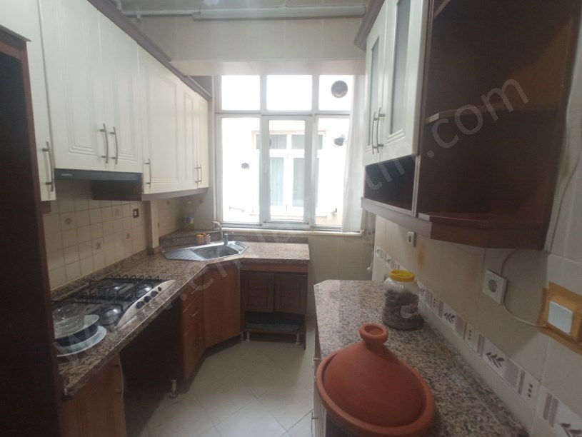 Kocamustafapaşa Kiralık Daire 2 Oda 1 Büyük Hol 1 Salon Full Yapılı Çift Balkonlu Temiz