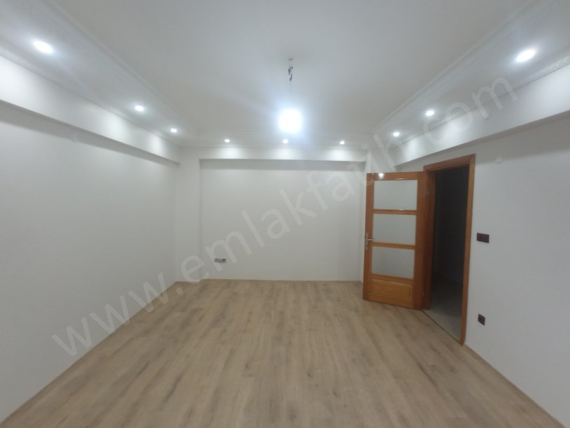 FATİH KİRALIK DAİRE KIZTAŞI 13 SENELİK GENÇ BİNADA 3+1 KOMBİLİ KLİMALI FULL YAPILI TERTEMİZ 