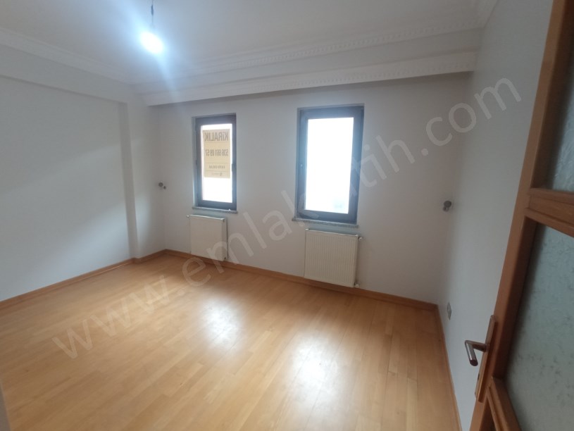 FATİH KİRALIK DAİRE KIZTAŞI 13 SENELİK GENÇ BİNADA 3+1 KOMBİLİ KLİMALI FULL YAPILI TERTEMİZ 