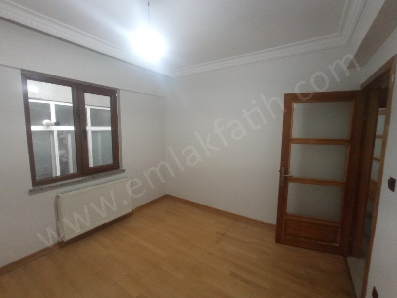 FATİH KİRALIK DAİRE KIZTAŞI 13 SENELİK GENÇ BİNADA 3+1 KOMBİLİ KLİMALI FULL YAPILI TERTEMİZ 