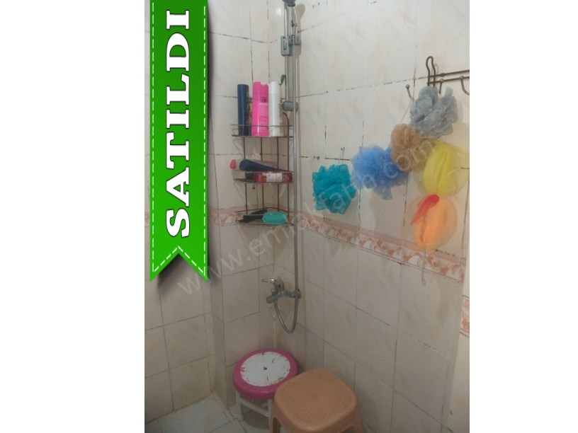 Kocamustafapaşa Sarraf Tahsin Sok. Satılık Daire 20 m² Balkonlu 1.KAT Kiracılı Daire
