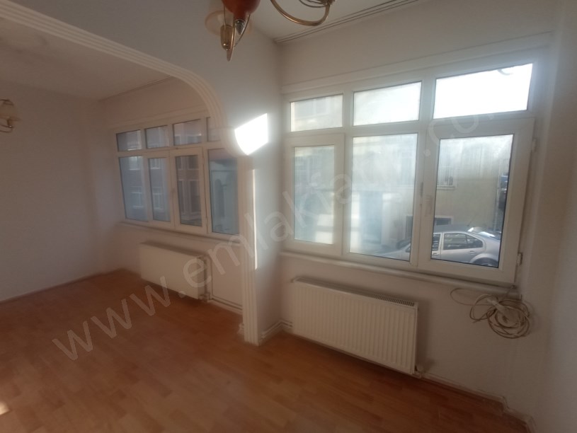 KOCAMUSTAFAPAŞA KİRALIK DAİRE 2+1+HOL YÜKSEK GİRİŞ  ( ESKİ PORTFÖY )