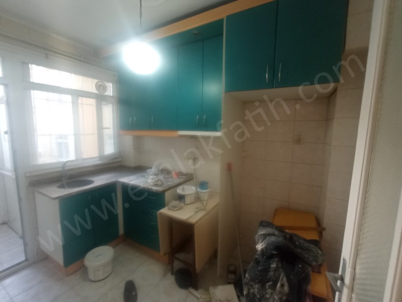 KOCAMUSTAFAPAŞA KİRALIK DAİRE 2+1+HOL YÜKSEK GİRİŞ  ( ESKİ PORTFÖY )