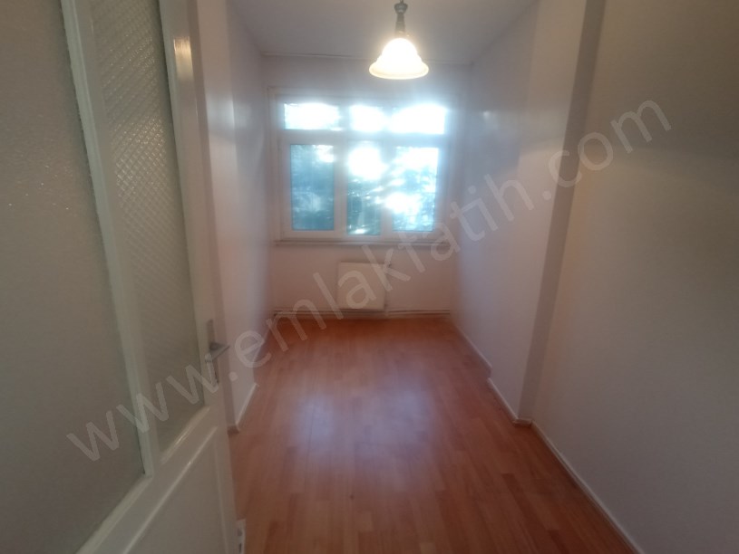 KOCAMUSTAFAPAŞA KİRALIK DAİRE 2+1+HOL YÜKSEK GİRİŞ  ( ESKİ PORTFÖY )