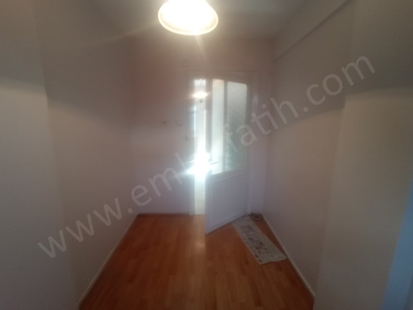 KOCAMUSTAFAPAŞA KİRALIK DAİRE 2+1+HOL YÜKSEK GİRİŞ  ( ESKİ PORTFÖY )