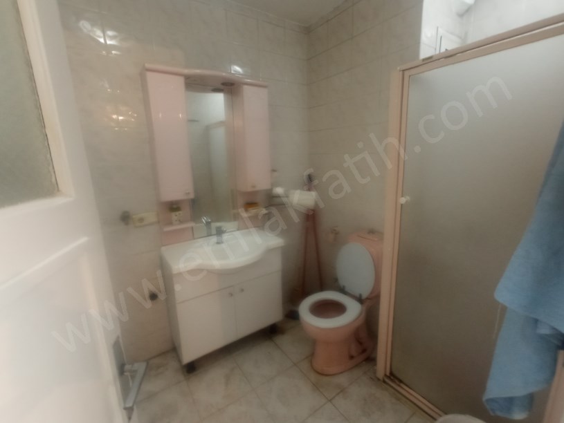 KOCAMUSTAFAPAŞA KİRALIK DAİRE 2+1+HOL YÜKSEK GİRİŞ KOMBİLİ MEMURA MEMUR AİLESİNE