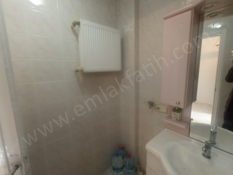 KOCAMUSTAFAPAŞA KİRALIK DAİRE 2+1+HOL YÜKSEK GİRİŞ KOMBİLİ MEMURA MEMUR AİLESİNE