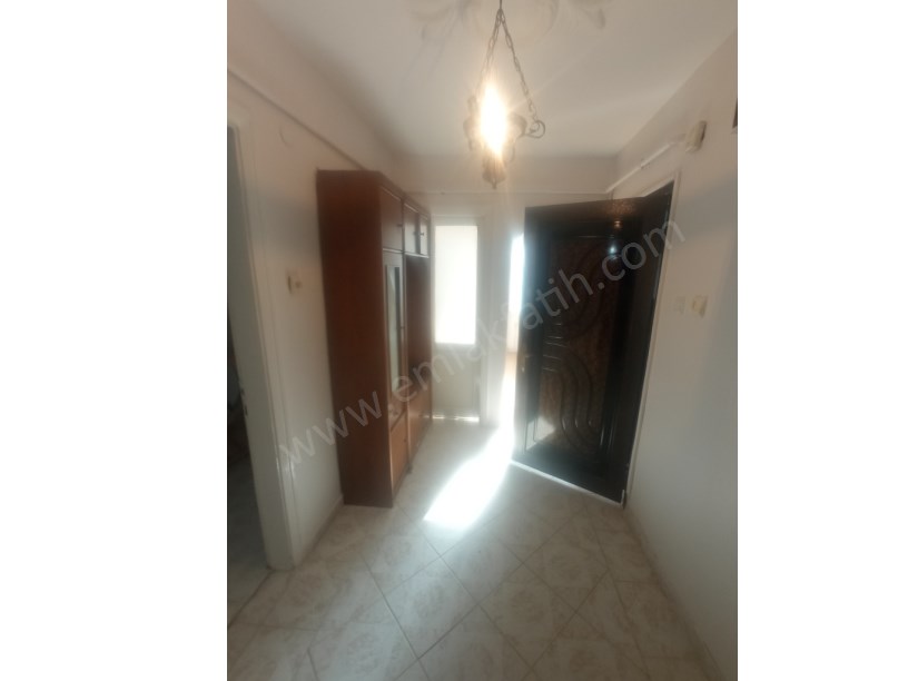 KOCAMUSTAFAPAŞA KİRALIK DAİRE 2+1+HOL YÜKSEK GİRİŞ KOMBİLİ MEMURA MEMUR AİLESİNE