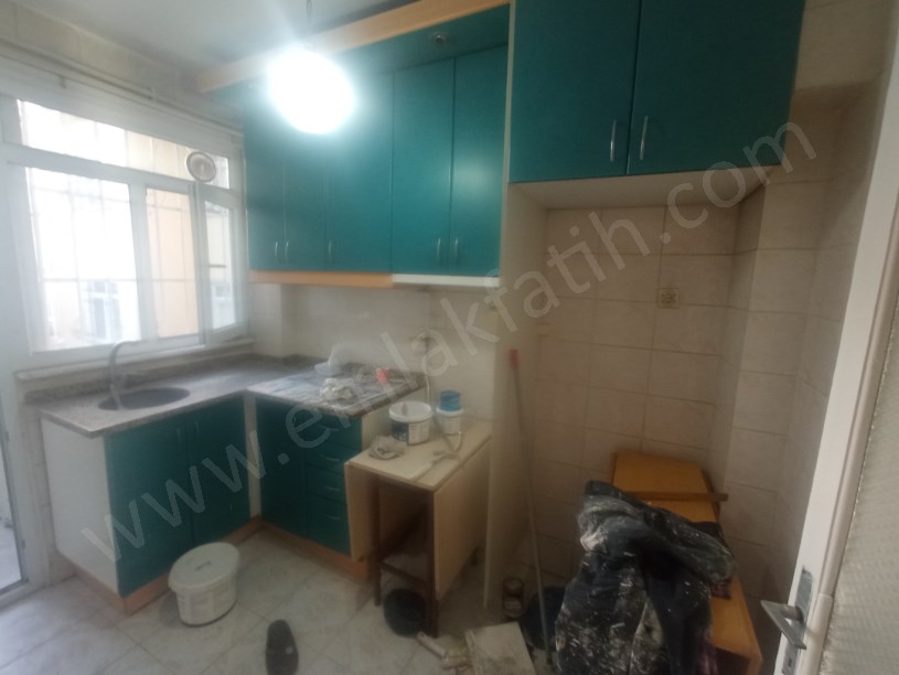 KOCAMUSTAFAPAŞA KİRALIK DAİRE 2+1+HOL YÜKSEK GİRİŞ KOMBİLİ MEMURA MEMUR AİLESİNE