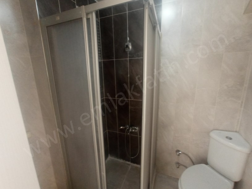 ( MEMURA ) KOCAMUSTAFAPAŞA KİRALIK DAİRE 2+1 3.KAT  ( ESKİ PORTFÖY )
