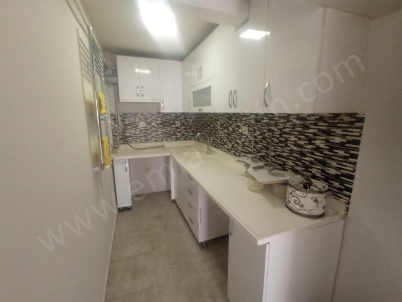 ( MEMURA ) KOCAMUSTAFAPAŞA KİRALIK DAİRE 2+1 3.KAT  ( ESKİ PORTFÖY )