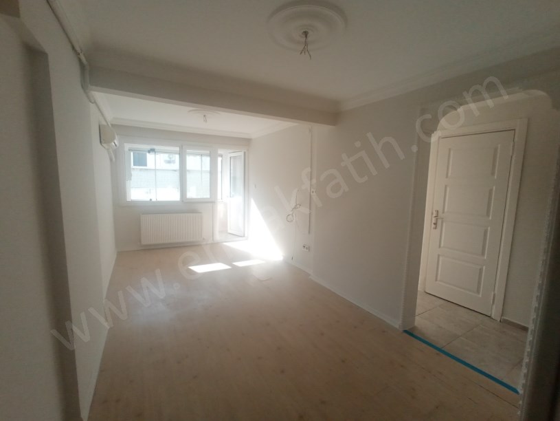 ( MEMURA ) KOCAMUSTAFAPAŞA KİRALIK DAİRE 2+1 3.KAT  ( ESKİ PORTFÖY )