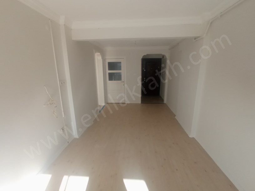 ( MEMURA ) KOCAMUSTAFAPAŞA KİRALIK DAİRE 2+1 3.KAT  ( ESKİ PORTFÖY )