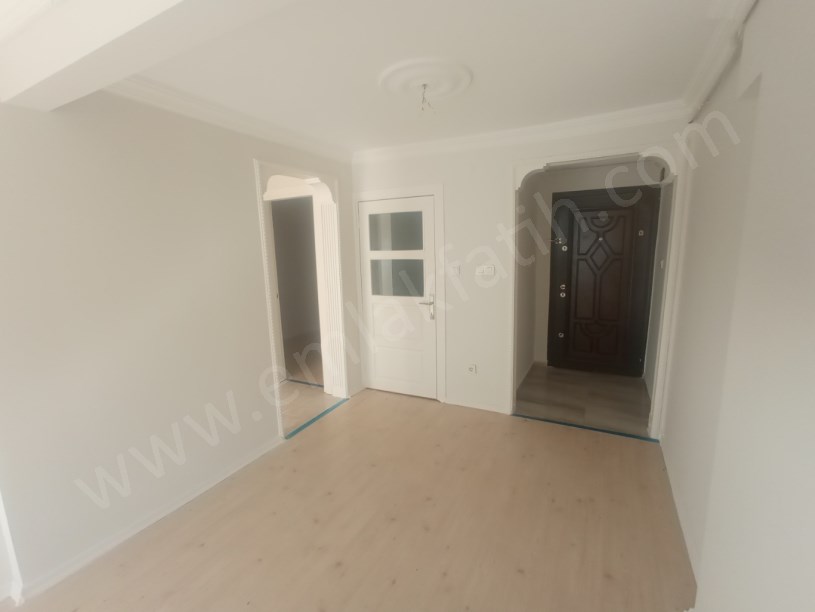 ( MEMURA ) KOCAMUSTAFAPAŞA KİRALIK DAİRE 2+1 3.KAT  ( ESKİ PORTFÖY )