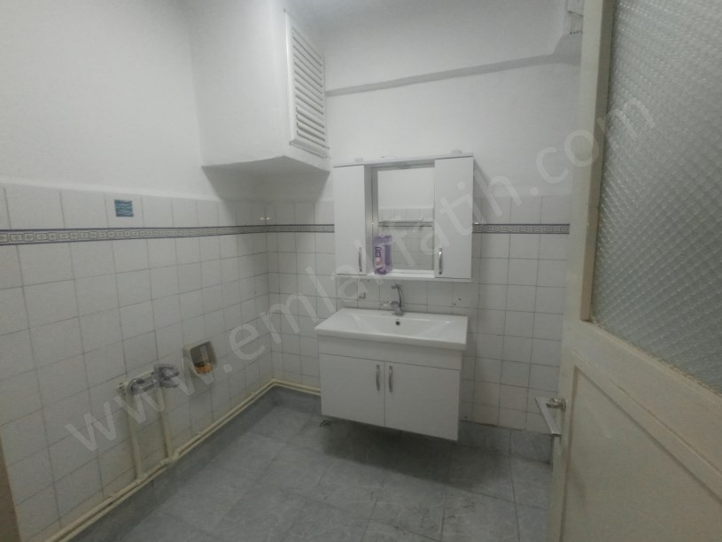 Mevlanakapı Mah. 2+1+Hol 95 m² Kombili 1.Kat  ( ESKİ PORTFÖY )
