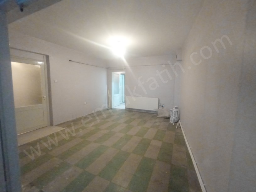 Mevlanakapı Mah. 2+1+Hol 95 m² Kombili 1.Kat  ( ESKİ PORTFÖY )