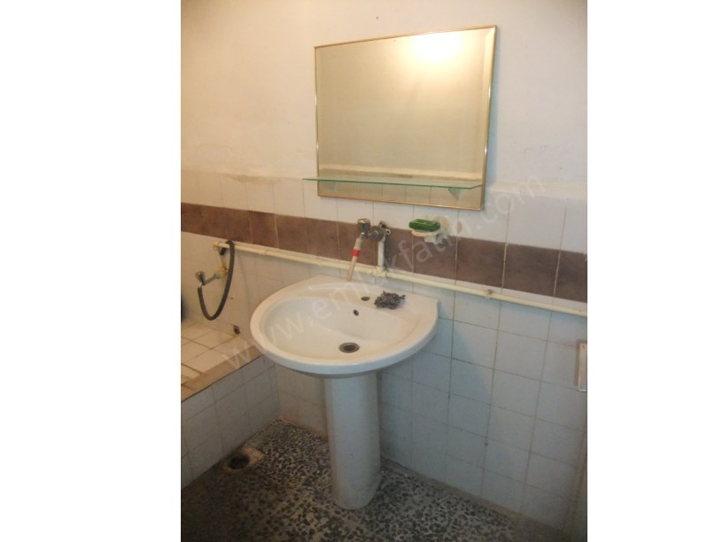 Kocamustafapaşa Merkezde 85m2 Kiraklık Dükkan  Atölye  Depo