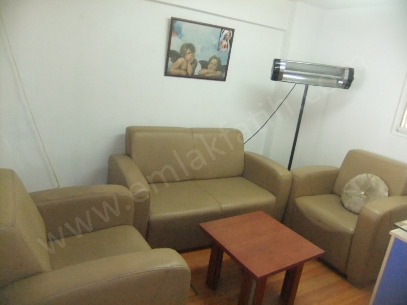 Kocamustafapaşa Merkezde 85m2 Kiraklık Dükkan  Atölye  Depo