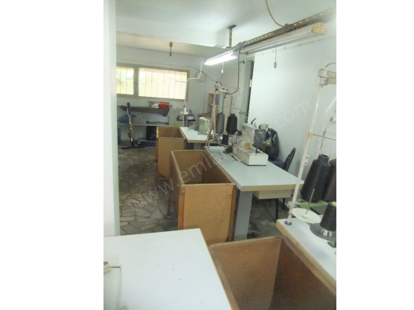 Kocamustafapaşa Merkezde 85m2 Satılık Dükkan  Atölye  Depo