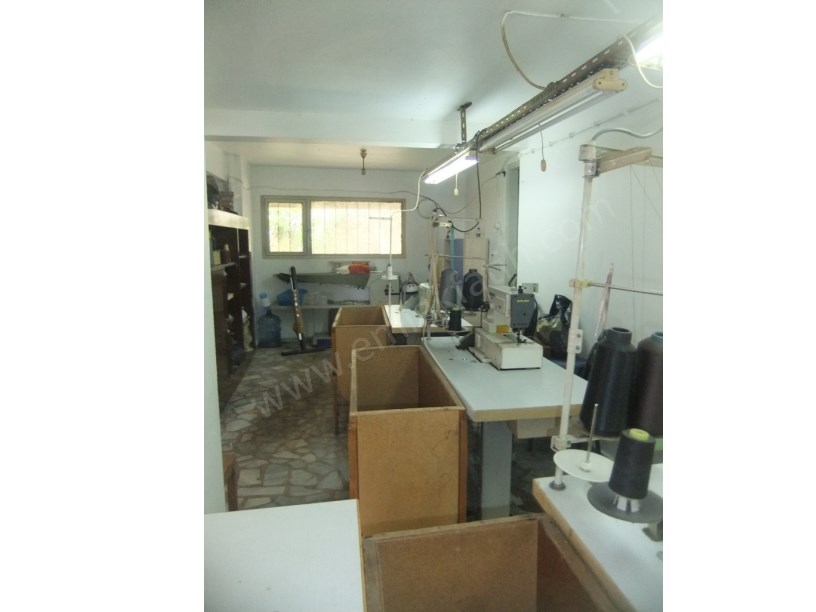 Kocamustafapaşa Merkezde 85m2 Satılık Dükkan  Atölye  Depo