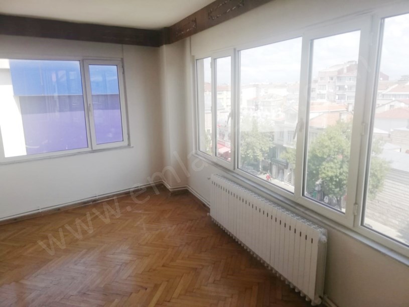 FATİH FEVZİPAŞA KİRALIK DAİRE CADDE ÜSTÜ 3+1 KOMBİLİ 3 CEPHELİ 95m2 BALKONLU MAYIS AYINDA TESLİM.