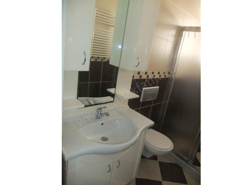Kocamustafapaşa Kiralık Daire 2+1 12 Yıllık Genç Bina Ters Dubleks. Temmuz Ayında Teslim. 