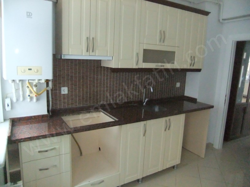 Kocamustafapaşa Kiralık Daire 2+1 12 Yıllık Genç Bina Ters Dubleks. Temmuz Ayında Teslim. 