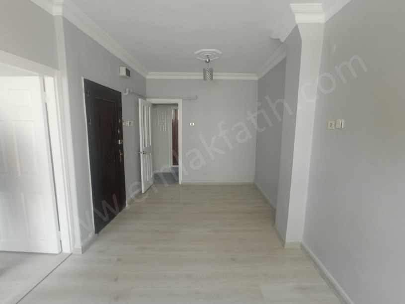 KOCAMUSTAFAPAŞA KİRALIK DAİRE 2+1 2.KAT KOMBİLİ ÇİFT CEPHELİ