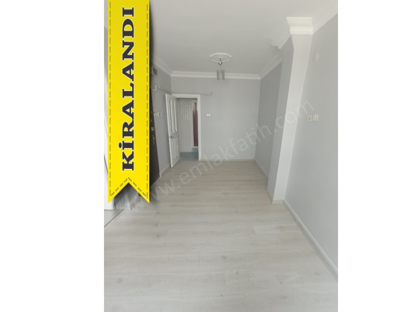 KOCAMUSTAFAPAŞA KİRALIK DAİRE 2+1 2.KAT KOMBİLİ ÇİFT CEPHELİ