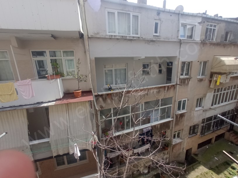 KOCAMUSTAFAPAŞA KİRALIK DAİRE 2+1 2.KAT KOMBİLİ ÇİFT CEPHELİ