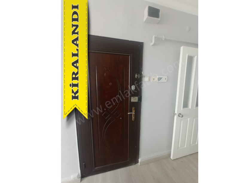 KOCAMUSTAFAPAŞA KİRALIK DAİRE 2+1 2.KAT KOMBİLİ ÇİFT CEPHELİ