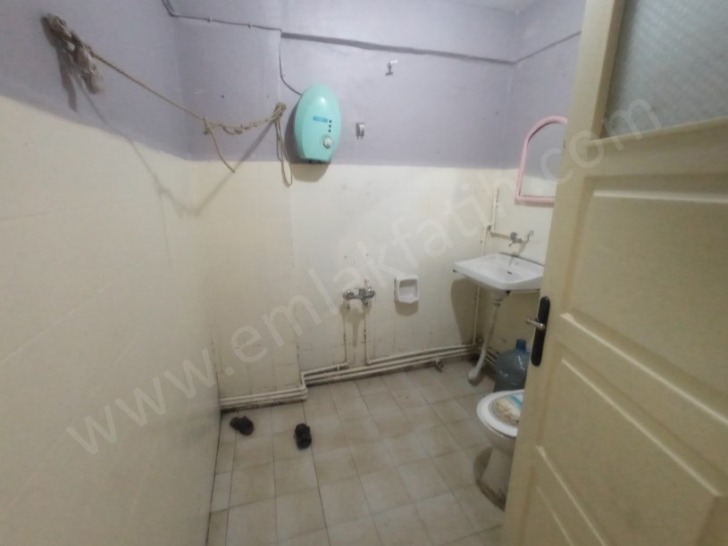Seyyid Ömer Mah Kiralık 3+1 den Bozma 2+1 Çift Cepheli Bahçeli Kombili Daire